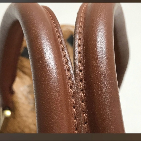 Authentic MCM Small Boston Bag Visetos - Picture 15 of 16